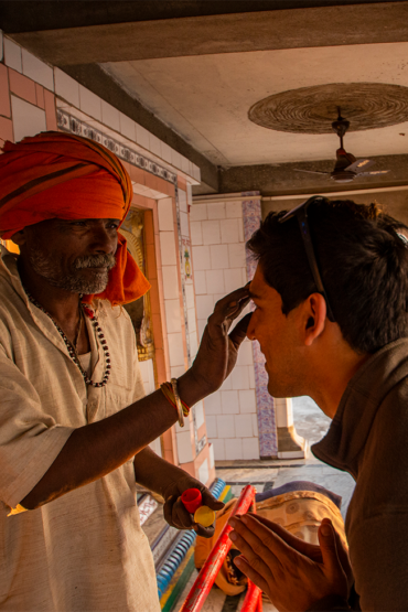 Temple Visit | Ameliya Safaris