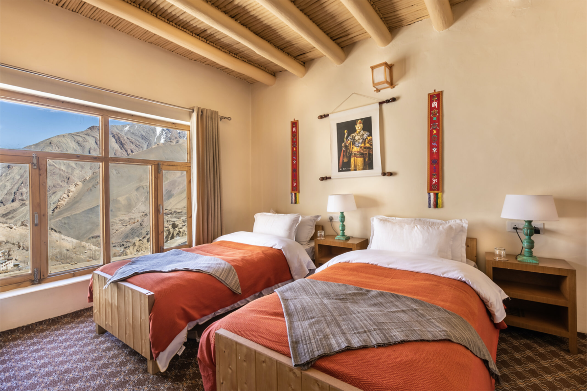 Snow Leopard Lodge | Ameliya Safaris