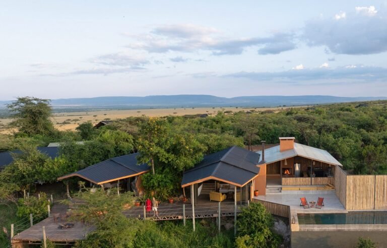 Saruni Basecamp Saruni Eagle View Silverless main area-and pool