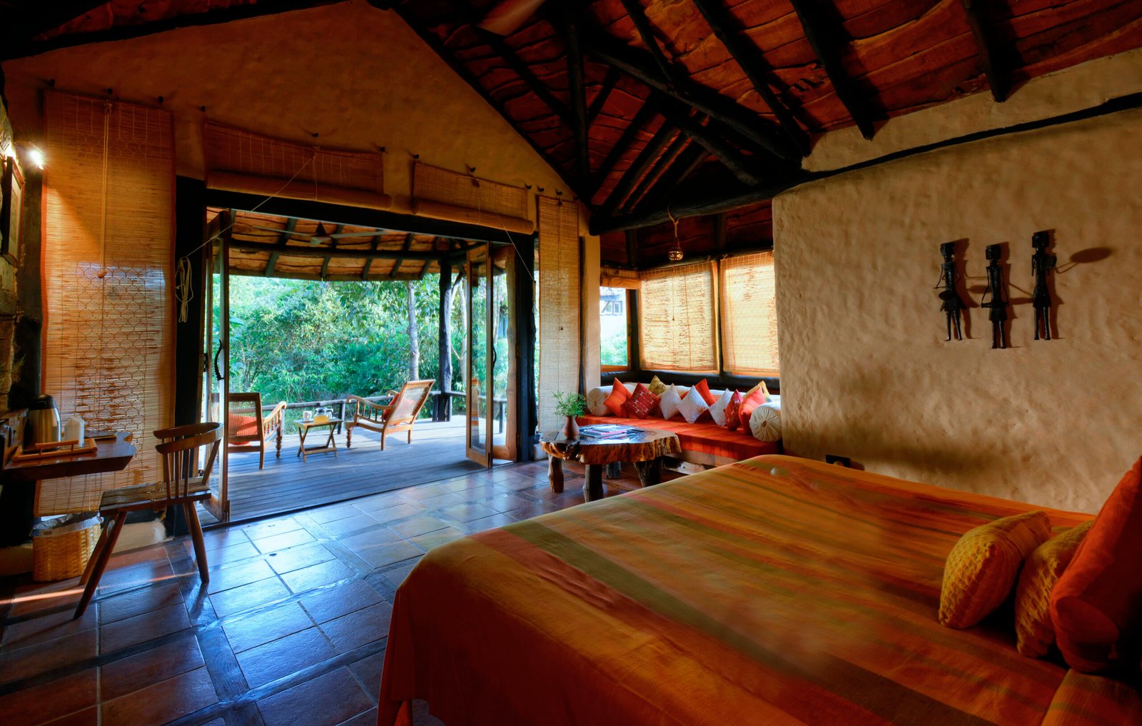 Kanha Earth Lodge - Kanha National Park
