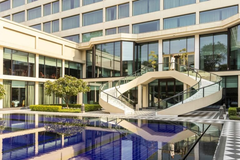 OBEROI ND 2